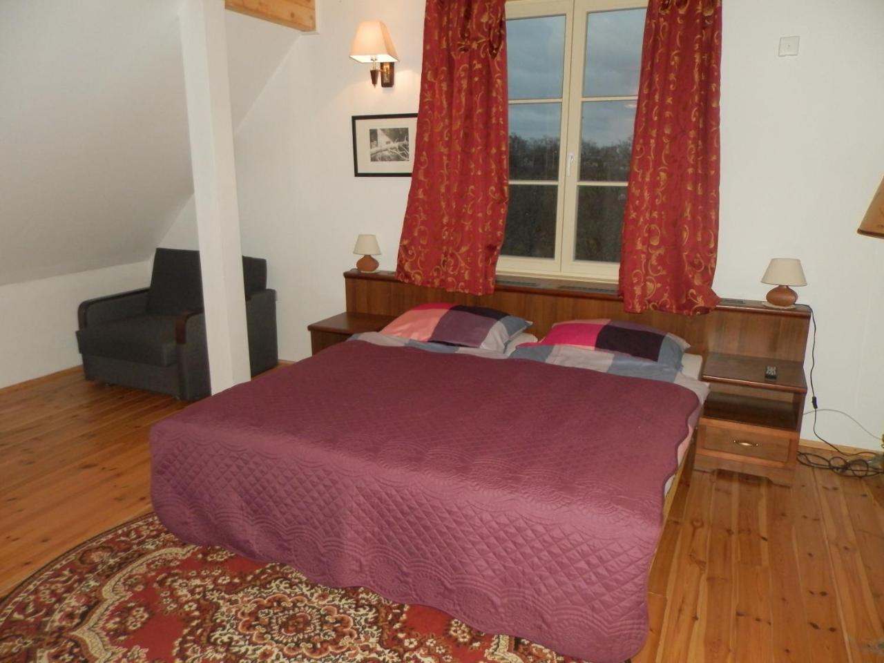 Dwor Strzyzew Bed and Breakfast Zelazowa Wola Εξωτερικό φωτογραφία