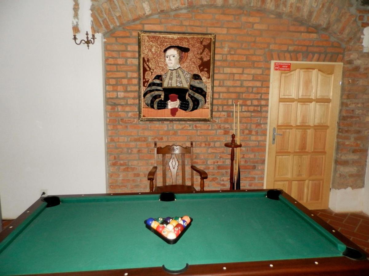 Dwor Strzyzew Bed and Breakfast Zelazowa Wola Εξωτερικό φωτογραφία
